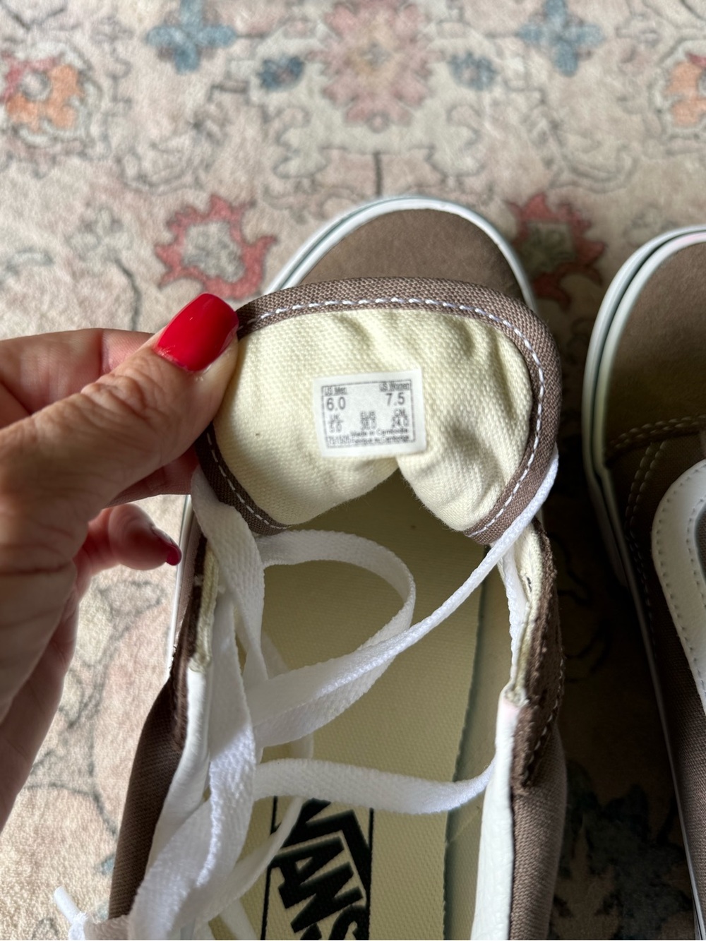 Vans Old Skool Woman's Low Top Sneakers - Brown/White - Picture 5 of 5